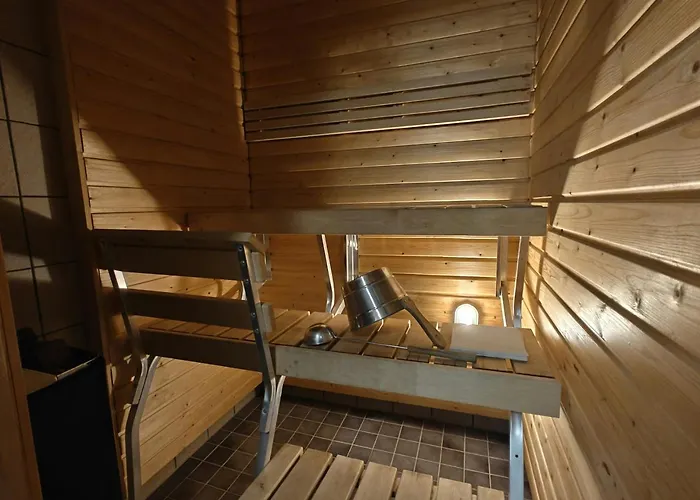 Spacious For 3 With Sauna شقة